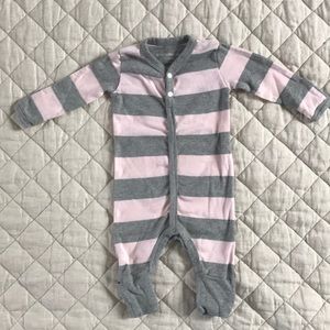 Burt’s Bees Baby convertible mitt and cuff onesie